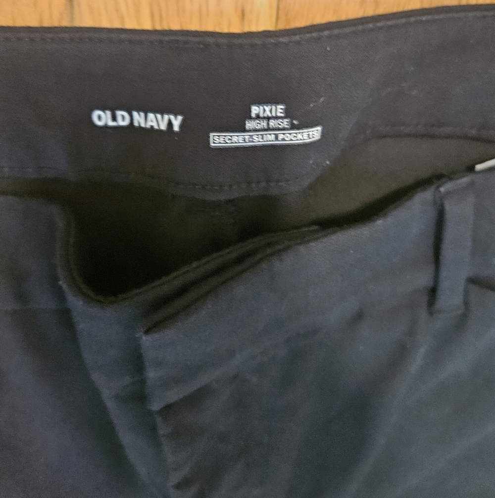 Old Navy Women's Pixie High Rise Skinny Ankle Pants Black Secret Slim Pockets - Picture 3 of 5